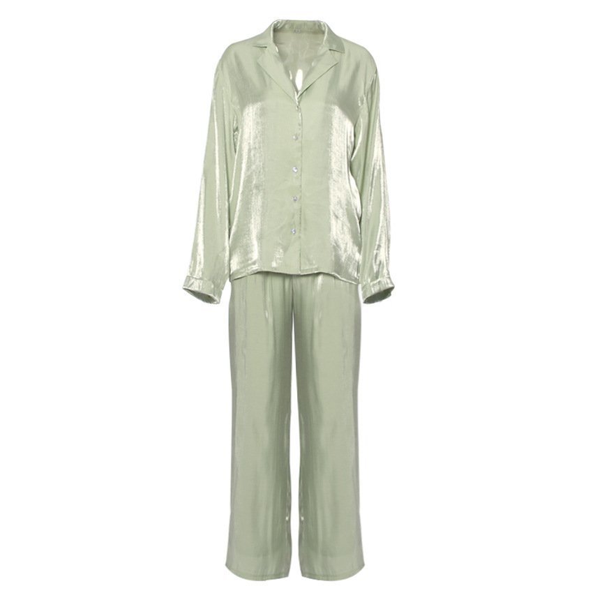 Elegant Woman In Green Retro Two-Piece Women’s Suit